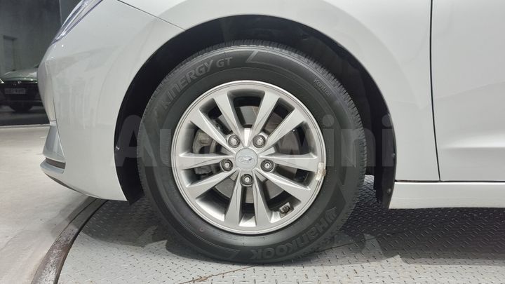 Hyundai Avante 2019 — 5