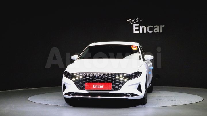 Hyundai Grandeur 2022 — 3