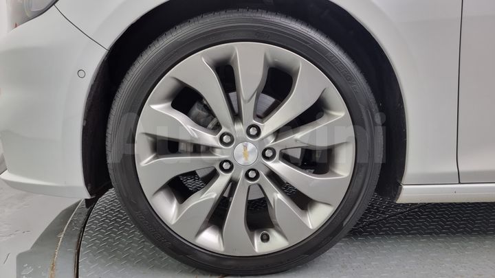 Chevrolet Malibu 2018 — 5