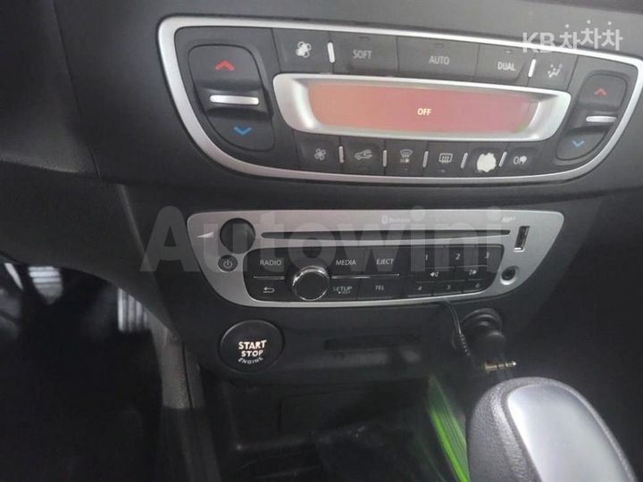 Renault SM3 2015 — 5
