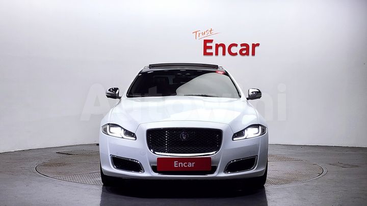 Jaguar XJ 2019 — 3