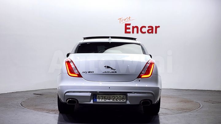 Jaguar XJ 2019 — 4