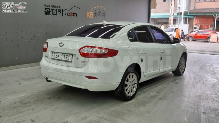 Renault SM3 2011 — 2