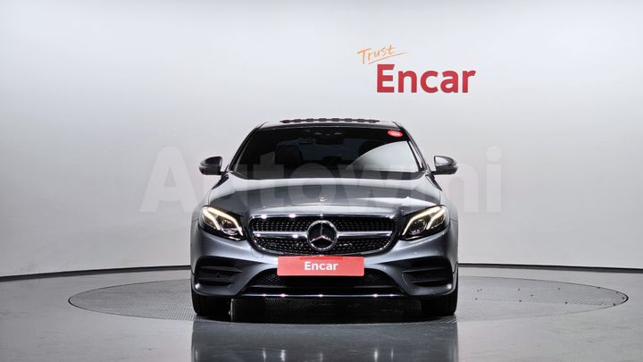 Mercedes Benz E Class 2018 — 3