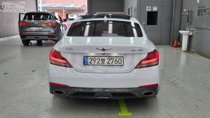 Genesis G70 2017 — 4