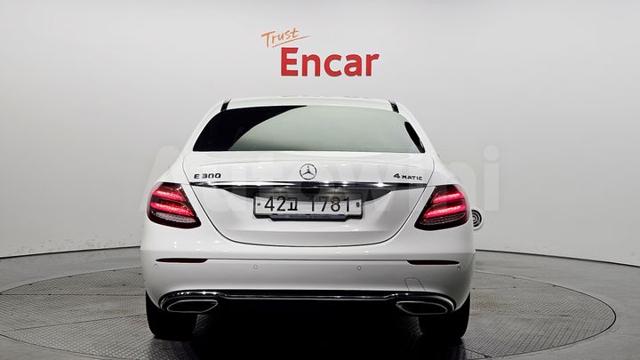 Mercedes Benz E Class 2018 — 4