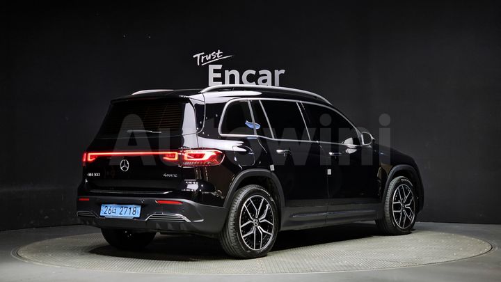 Mercedes Benz EQB