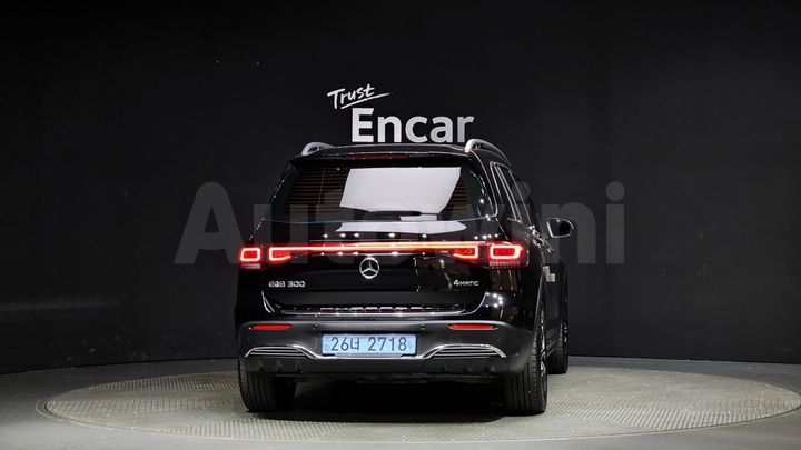 Mercedes Benz EQB 2022 — 4
