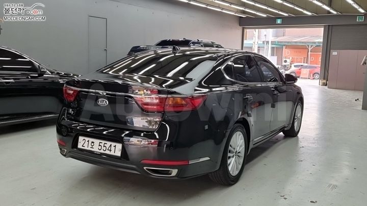 Kia K7 2019 — 2