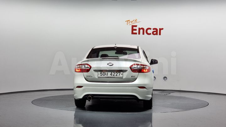 Renault SM3 2011 — 4