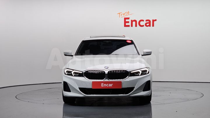 BMW 3 Series 2024 — 3