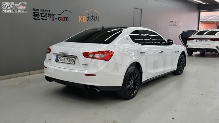 Maserati Ghibli 2014 — 2