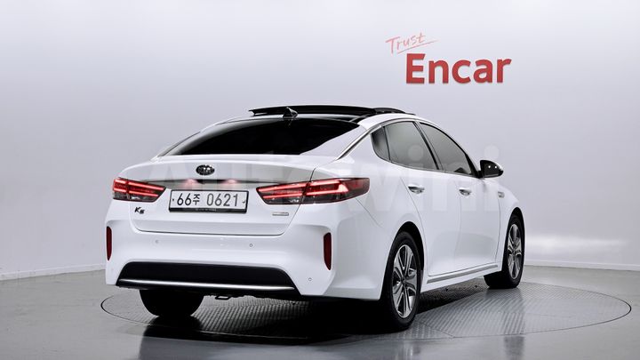 Kia K5 2016 — 2