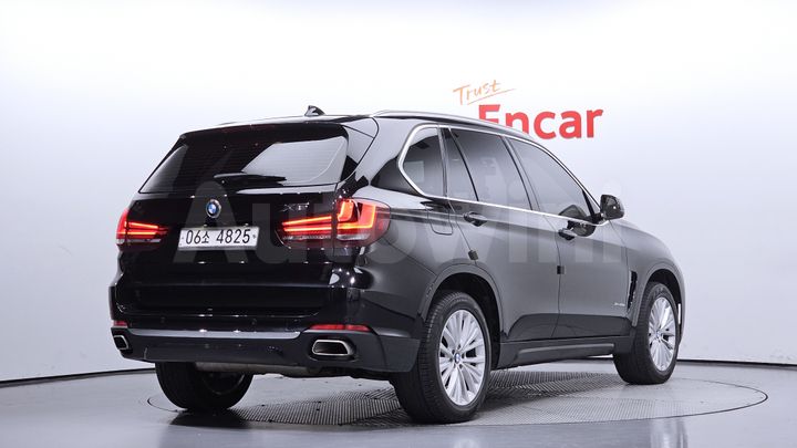 BMW X5 2017 — 2