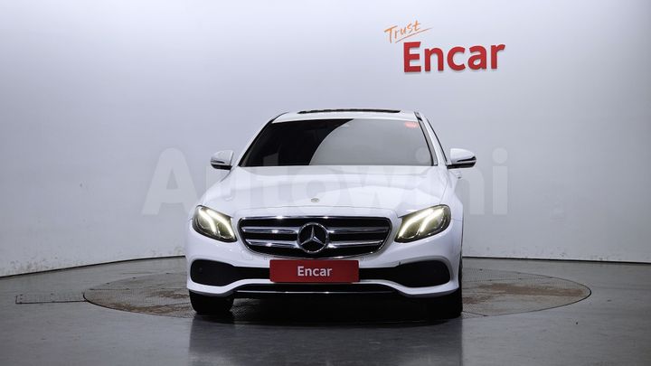 Mercedes Benz E Class 2018 — 3