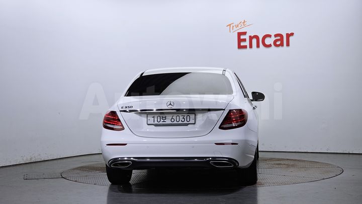 Mercedes Benz E Class 2018 — 4