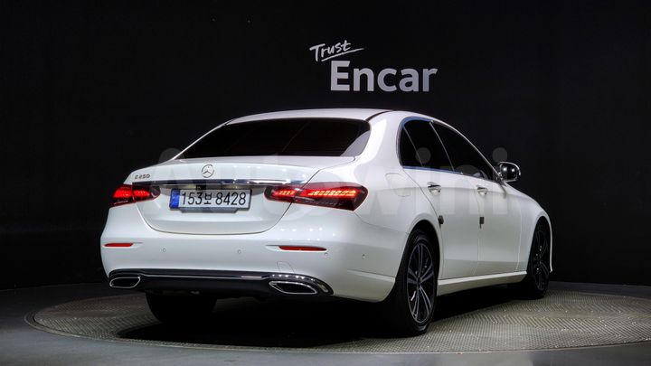 Mercedes-Benz E Class 2021 — 2