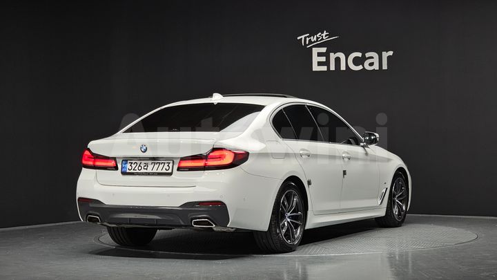 BMW 5 Series 2023 — 2