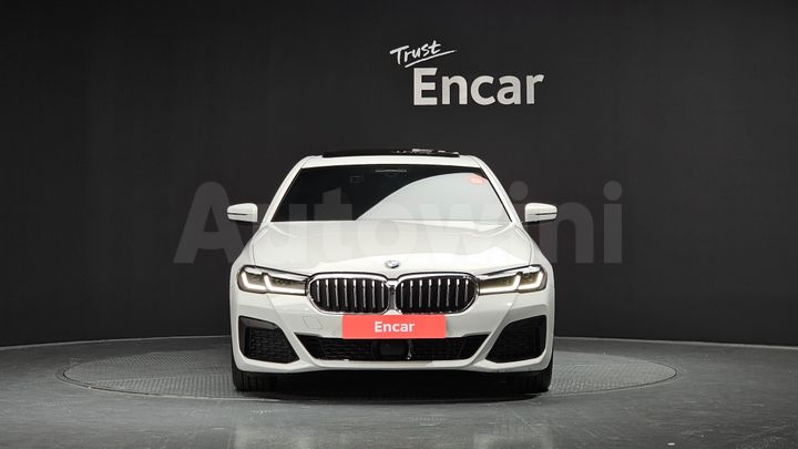 BMW 5 Series 2023 — 3