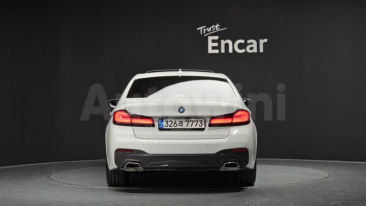 BMW 5 Series 2023 — 4