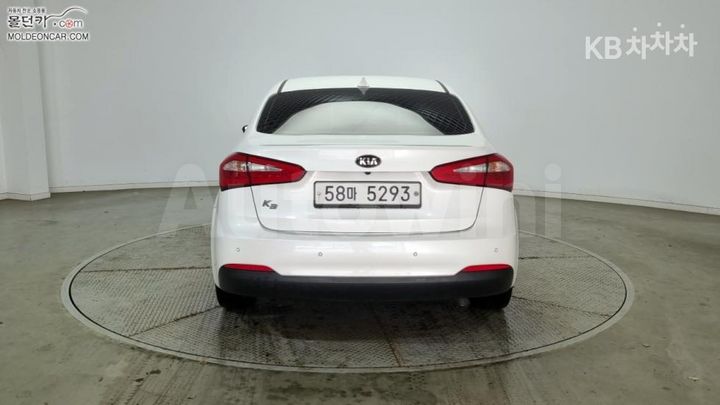 Kia K3 2015 — 4