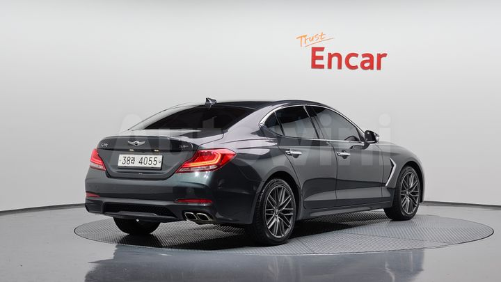 Genesis G70 2018 — 2