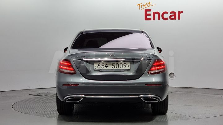 Mercedes-Benz E Class 2018 — 4