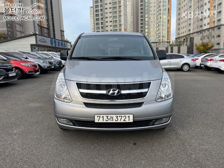 Hyundai Starex 2012 — 2