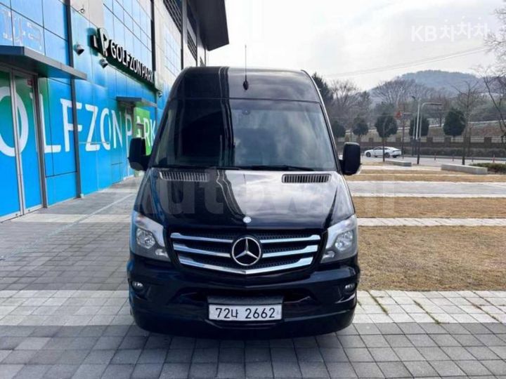Mercedes Benz Sprinter
