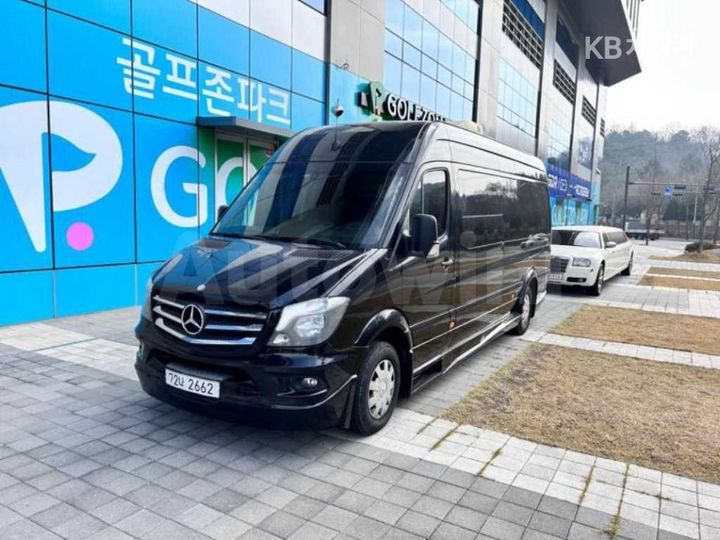 Mercedes Benz Sprinter