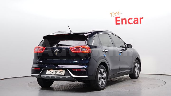 Kia Niro 2017 — 2