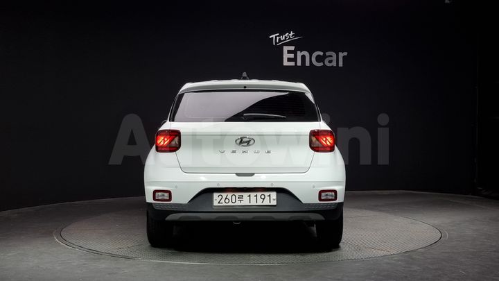 Hyundai Venue 2023 — 4