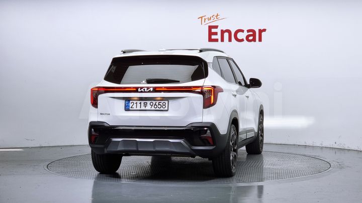 Kia Seltos 2023 — 4