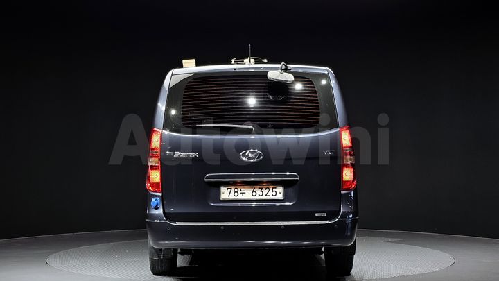 Hyundai Starex 2018 — 4