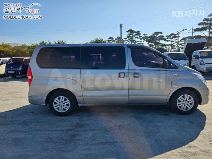Hyundai Starex 2017 — 3