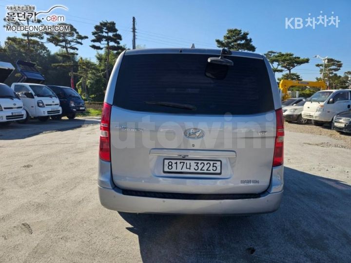 Hyundai Starex 2017 — 4