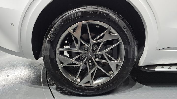 Genesis GV70 2021 — 5
