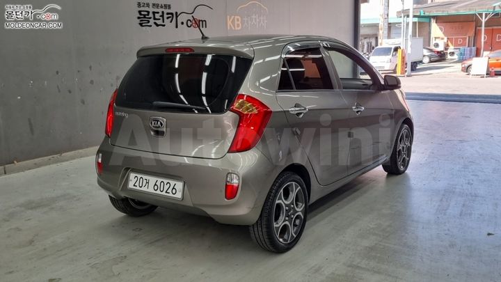 Kia Morning 2012 — 2