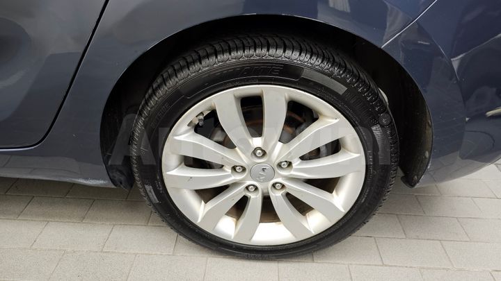 Kia Carens 2014 — 5
