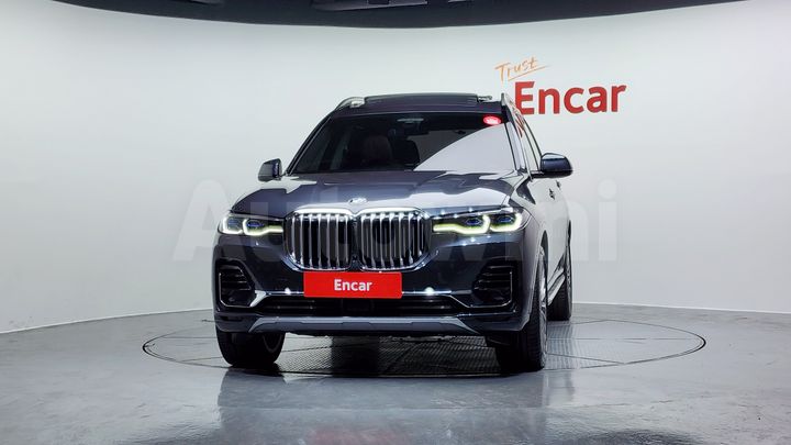 BMW X7 2021 — 3