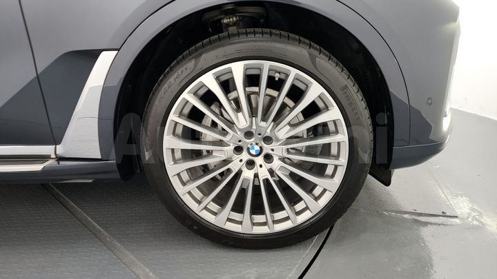 BMW X7 2021 — 5
