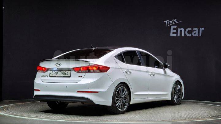 Hyundai Avante 2016 — 2