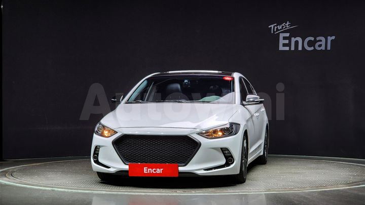 Hyundai Avante 2016 — 3