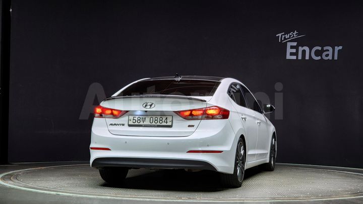 Hyundai Avante 2016 — 4