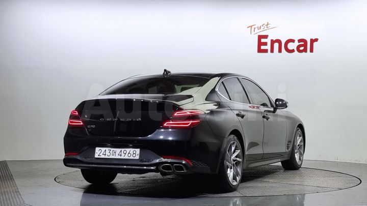 Genesis G70 2021 — 2