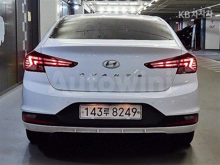 Hyundai Avante 2019 — 5