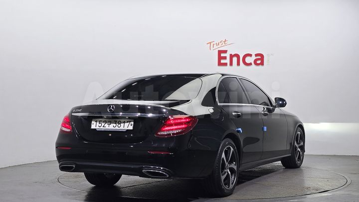Mercedes Benz E Class 2020 — 2