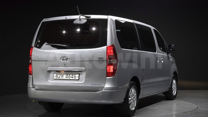 Hyundai Starex 2019 — 2