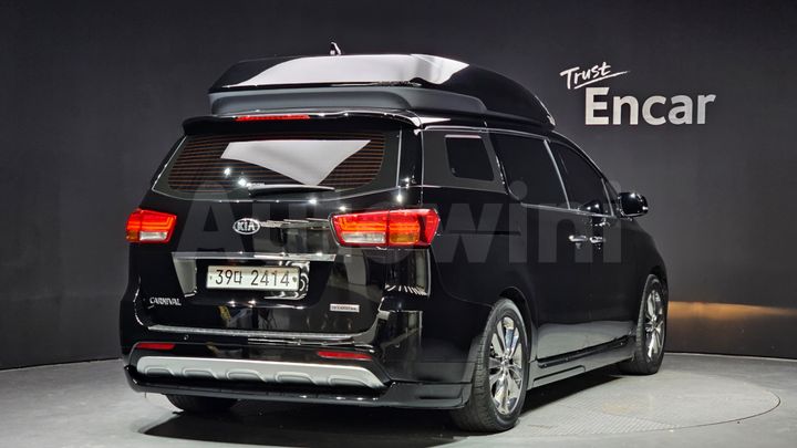 Kia Carnival 2018 — 2