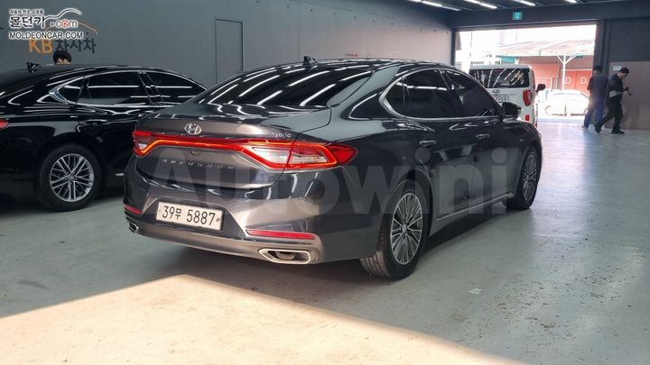 Hyundai Grandeur 2018 — 2